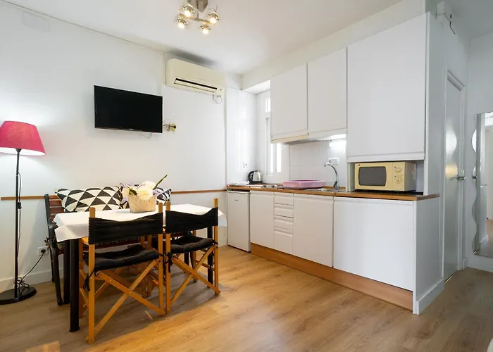 Fira Apartment